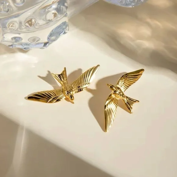 Stainless Steel 18k Gold Plated Vintage Stereoscopic Bird Earrings for Women - Picture 2 of 7